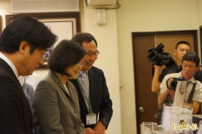 Tsai Ing-Wen Visited Tainan and "Witnessed the Ambition of Local Businesses" [Liverty Times]