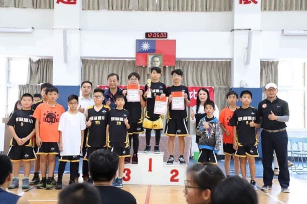 聯友機電贊助 頭湖國小籃球隊出征獲佳績