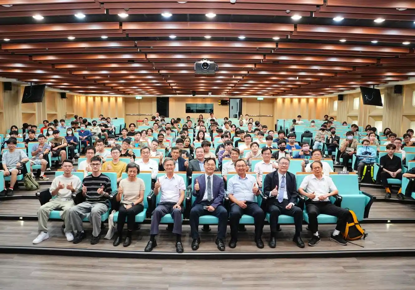 半導體產業大師講座  大亞集團沈尚弘董事長分享企業經營智慧傳承【成功大學新聞】