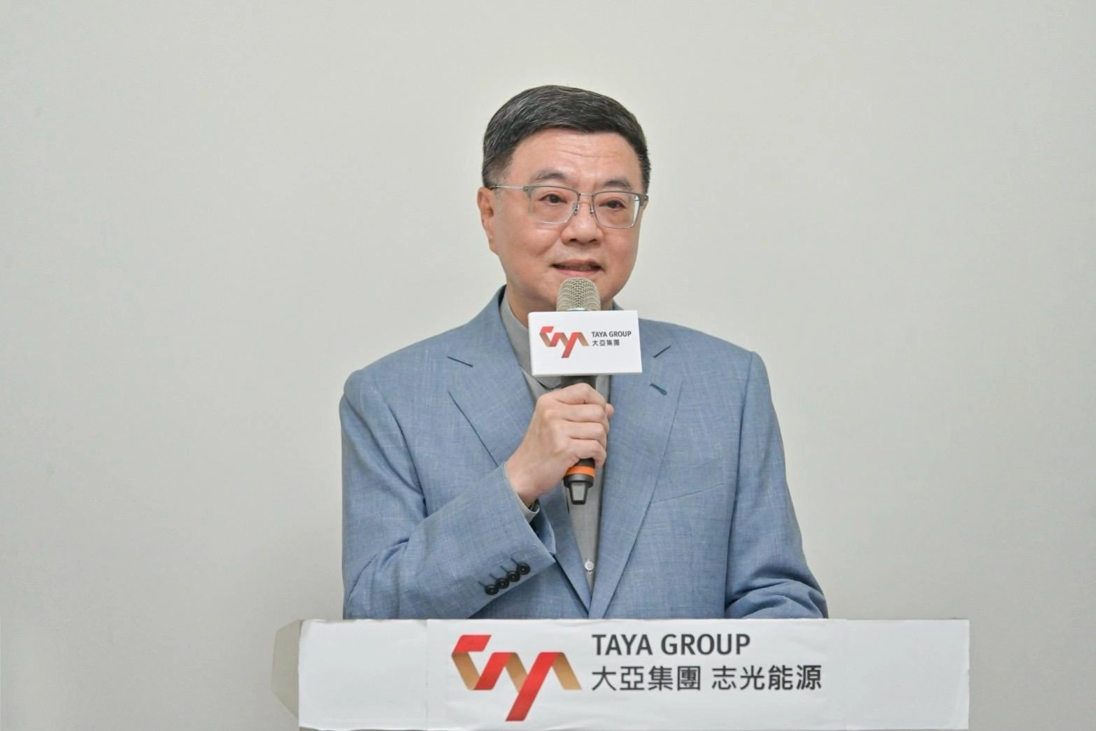 參訪台南漁電共生推動成果 卓揆：訂定綠能產業透明回饋機制、簡化申請流程 創造業者與農漁民雙贏局面【新聞傳播處】